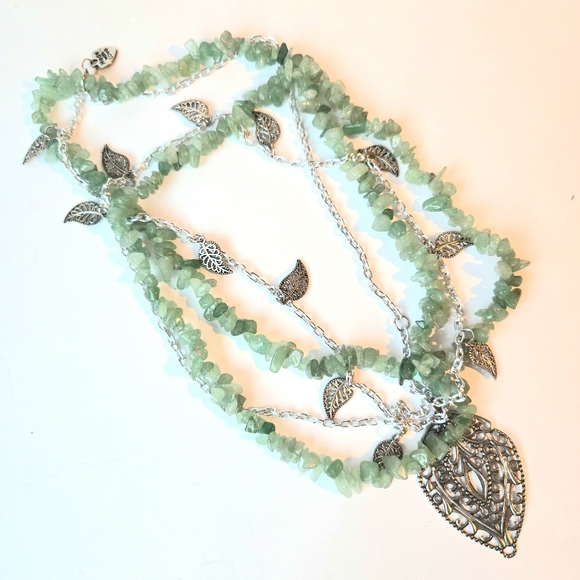 Handmade Jewelry - 🦋 Natural Aventurine Uncut Smooth Chip Bead Necklace w Leaf Dangles, Handmade